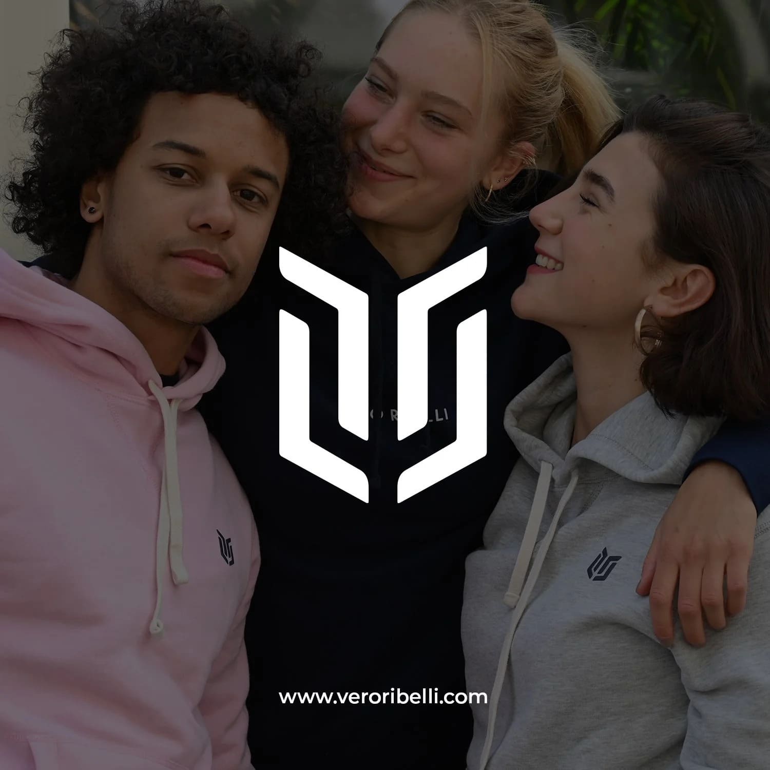 Instagram Post Design | Vero Ribelli & Sakthi Infra Tex | Los Angeles, USA | Perundurai, India