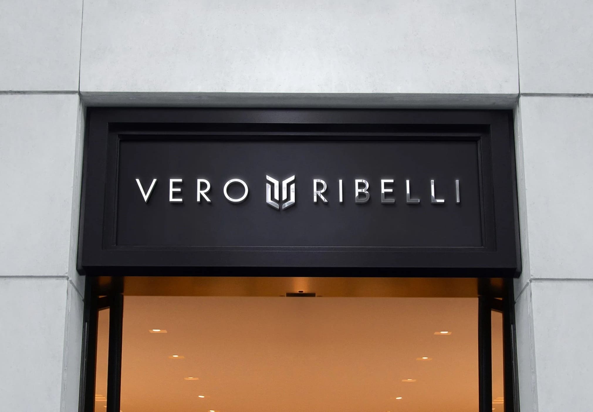 Store Facade Design | Vero Ribelli & Sakthi Infra Tex | Los Angeles, USA | Perundurai, India